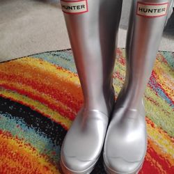  Boots


