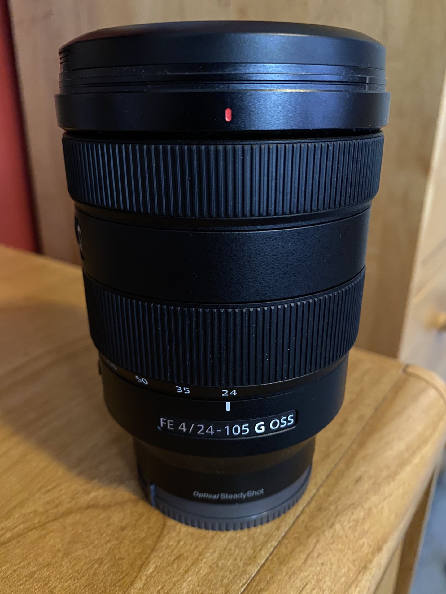 Sony G Lens F4 24-105 OSS