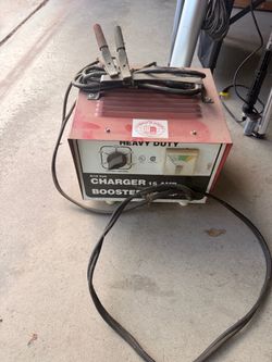 Heavy Duty 6/12V Battery Charger Booster 15 Amp