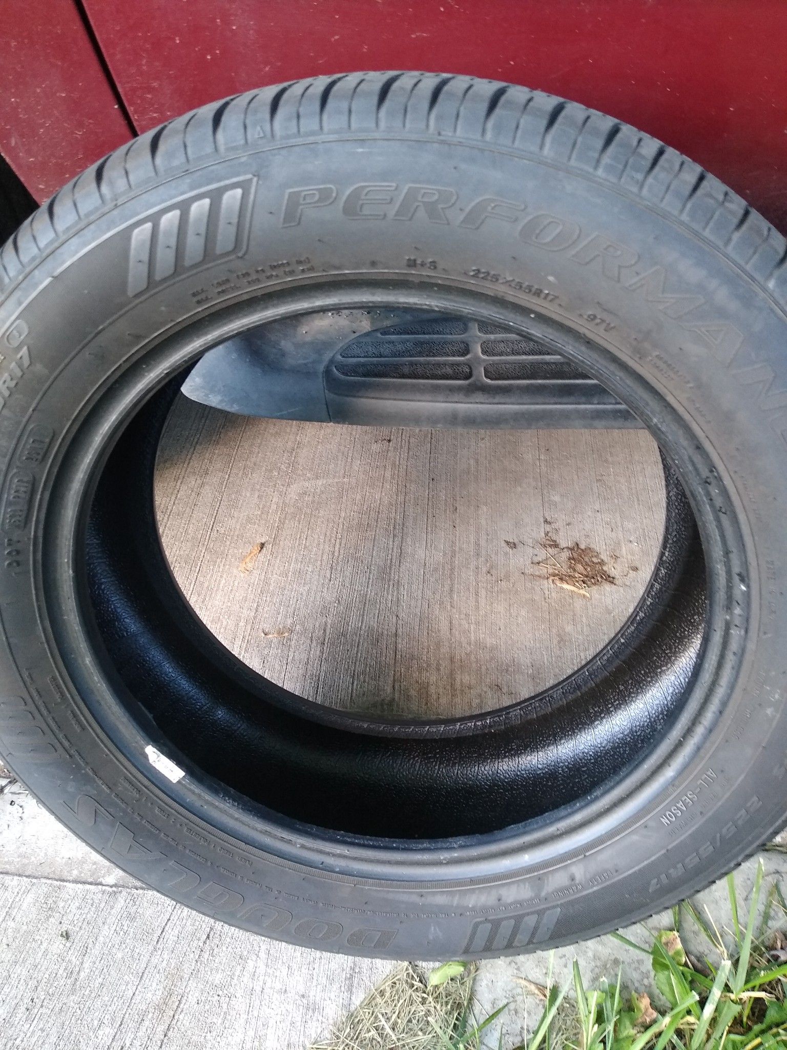 225/55R17