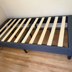 Twin XL Metal Bedframe, Wood Slats with Mattress