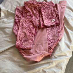 Little Girls Size 6/7 Nike Outfit 