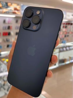 iPhone 15 Pro Max 256gb UNLOCKED
