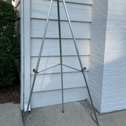 Easel For Floor/Tabletop w/Top Clip To Hold Chart, Flip Pad, Poster board, Painting. Adjustable Height Telescoping Aluminum Hold 25 Pounds 
