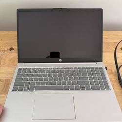 15" HP 12th Gen i7 16 GB 64 Bit Touchscreen Laptop