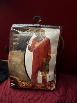 Costume
