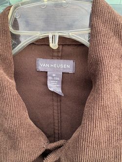 Van Heusen Brown  Size Medium
