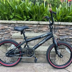 18" Kent Abyss Boy's Freestyle BMX Bike