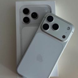 New Phone 17 Pro Max 2TB**Brand New iPhone Unlocked**Great Buy!