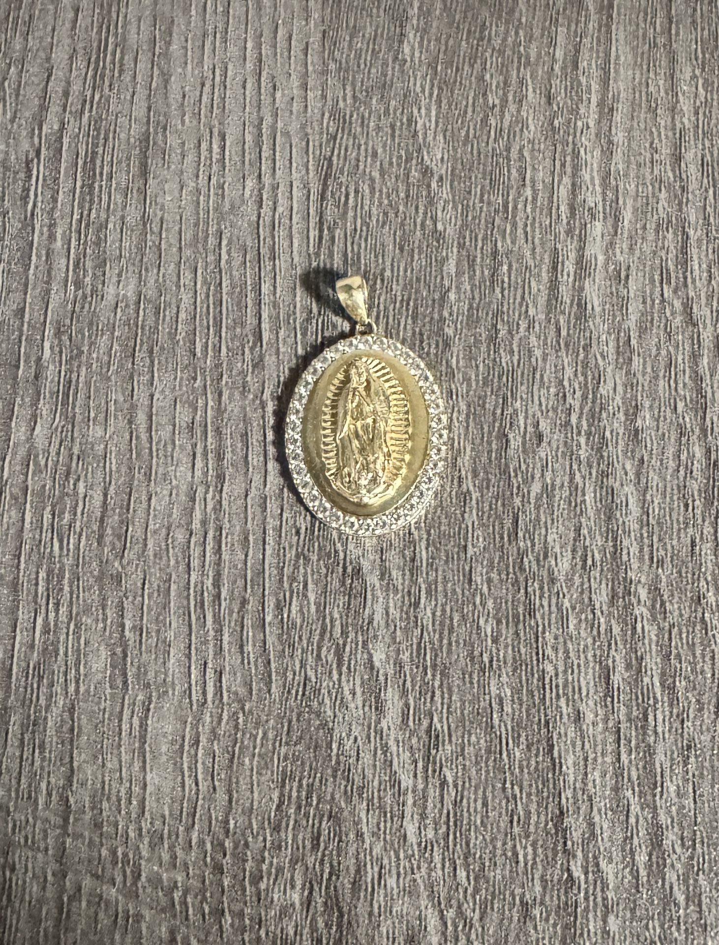 14kt Gold Pendant