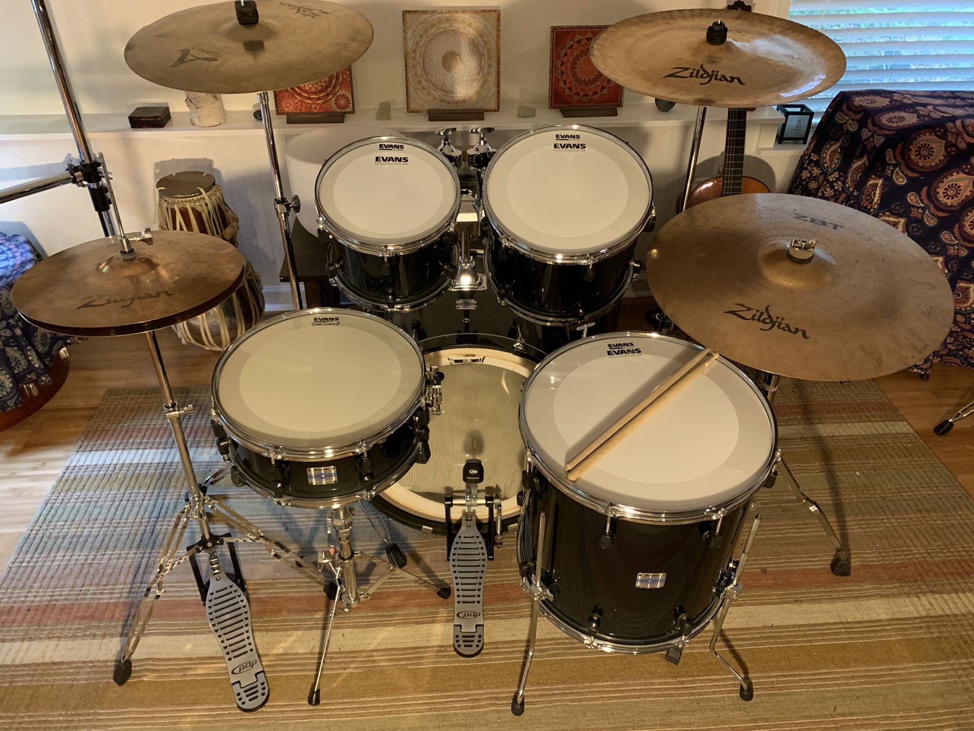 Yamaha Stage Custom Advantage Nouveau Drum Set, Cymbals