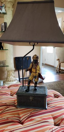 ANTIQUE CHINESE LAMP