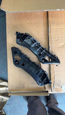 2013 - 2015 Toyota RAV4 Front Bumper Retainer