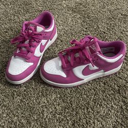 Nike Girls Shoes Size 2 1/2  , Dark Pink 