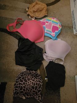 Set of 7 Bras ass't colors