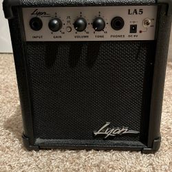 Lyon by Washburn LA5 Portable Amp