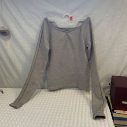 HOLLISTER. Blusa Size: L