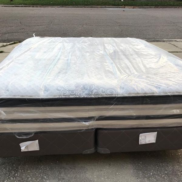 Beautyrest pillow top king size mattress and box spring ...
