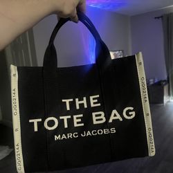 Marc Jacobs The Tote Bag