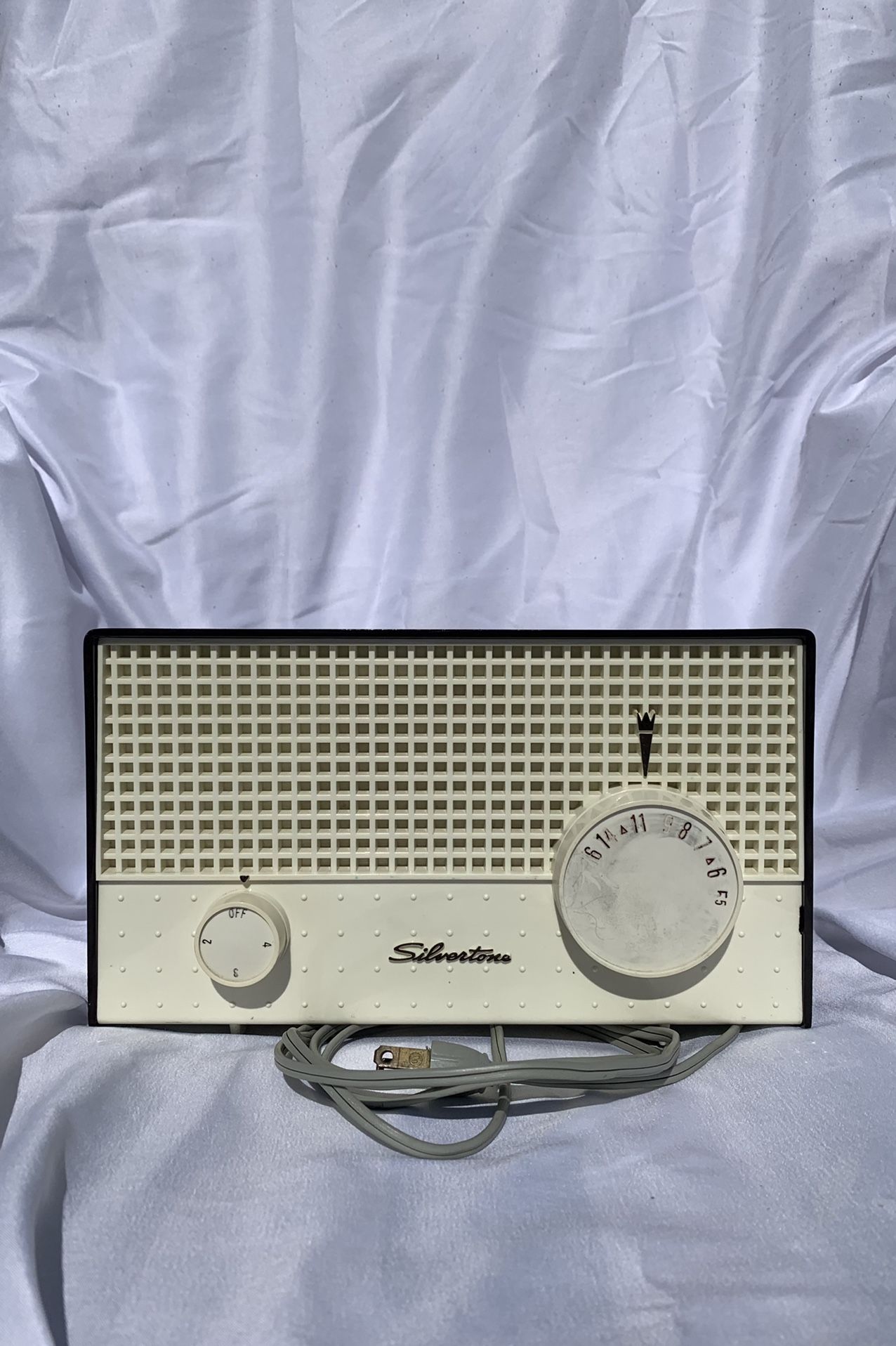 RESTORED Mid-Century, Atomic Era 1959 Sears Silvertone AM Tube Radio