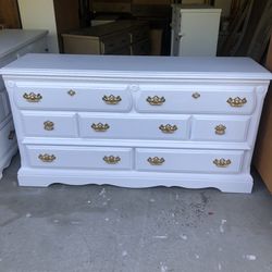 White 7 Drawer Dresser 