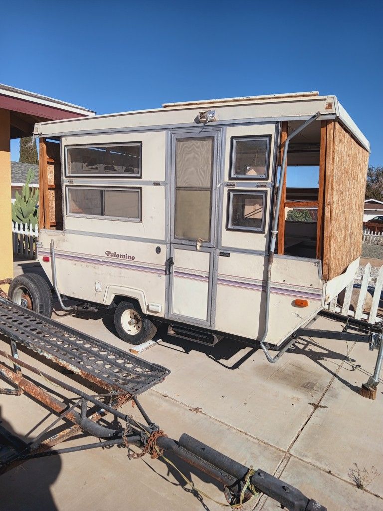 Camper FOR SALE ONLY $500