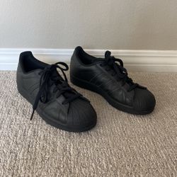 All Black Superstar Adidas Size 5