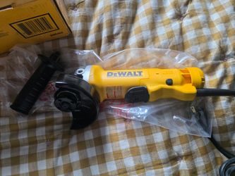 DeWalt DWE402 corded grinder
