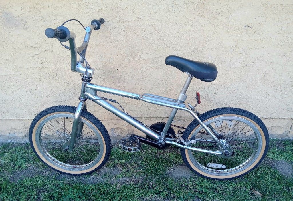 20 INCH CHROME *RARE* 1998 FREE AGENT BOMBARDIER FREESTYLE DIRT