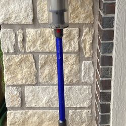 Dyson V11 Cordless Vacuum Cleaner 