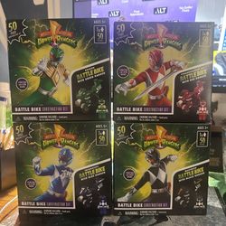 🎄HASBRO MIGHTY MORPHIN POWER RANGERS “BATTLE BIKES” BRAND NEW MINT CONDITION 