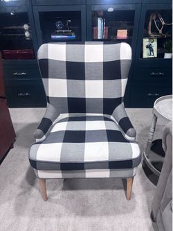 Buffalo check chair