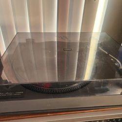 Vintage Fisher Turntable MT 6211