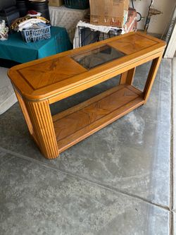Entertainment table