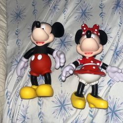 Mickey And Minnie Mouse 