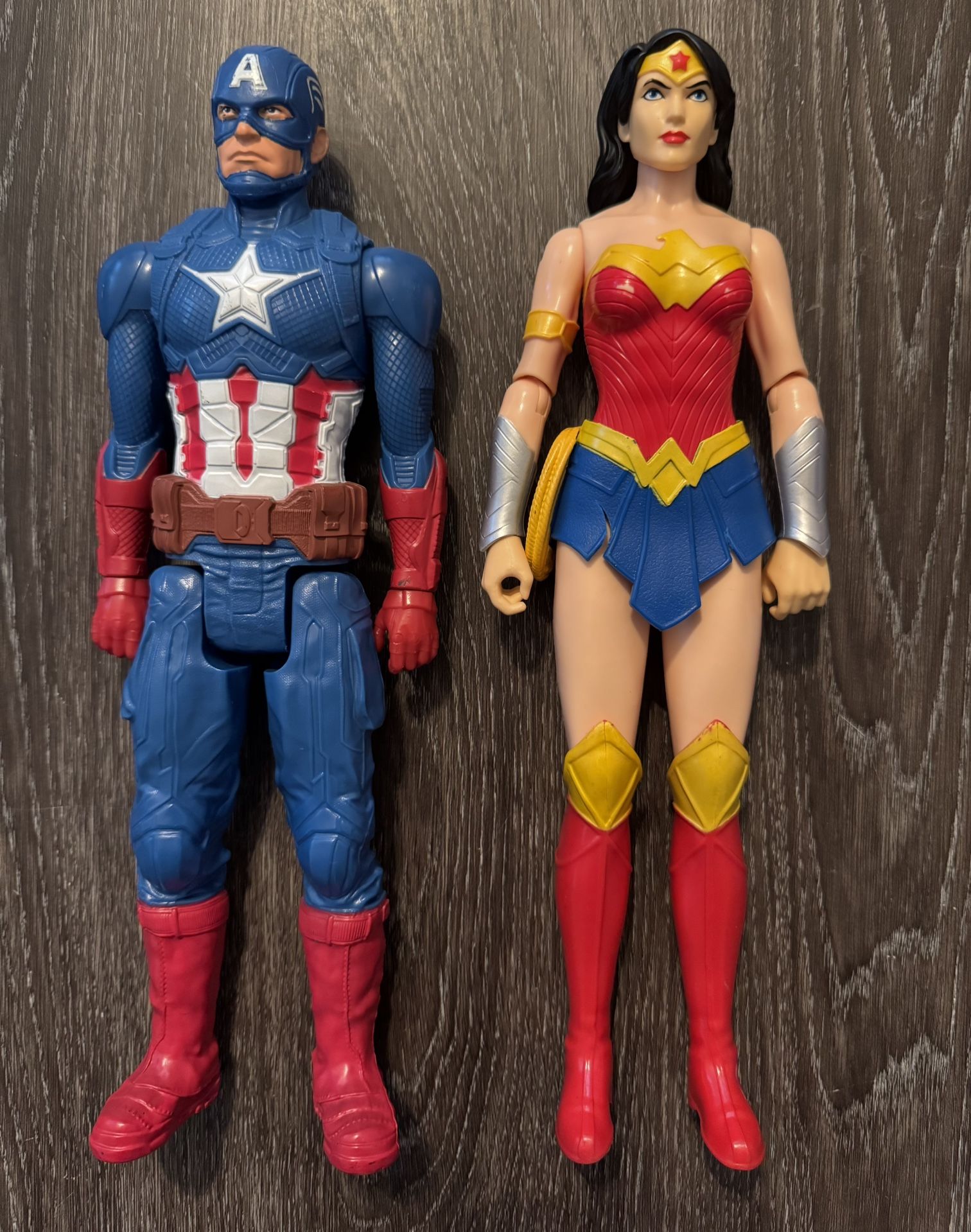 SUPERHERO ACTION FIGURES SET / KDS TOYS 