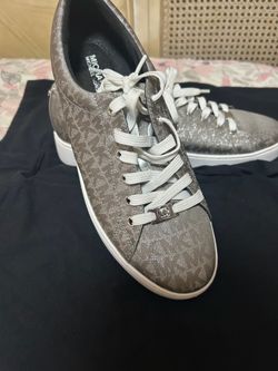 Michael kors size