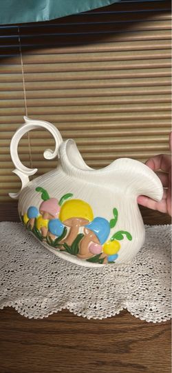Vintage 1974 hand painted ceramic mushroom pitcher Arnel’s Pottery curved handle 10”W 6”H