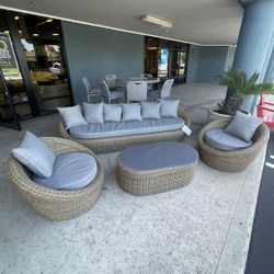 Pismo Gray Outdoor Seating Group w/ Coffee Table / 4pc
