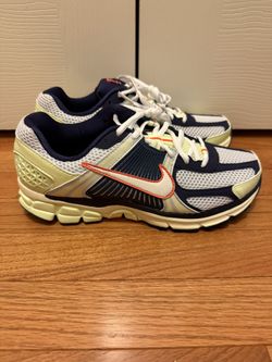 Nike Vomero 5 Sz 7Y
