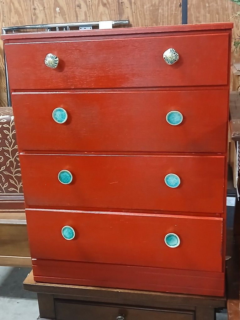 Small Chest Of Drawers