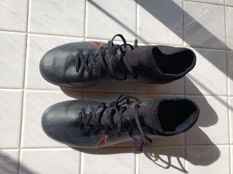 7.5 Youth Soccer Shoes