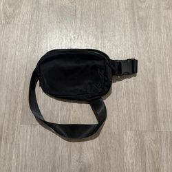 Lululemon Black Fanny Pack