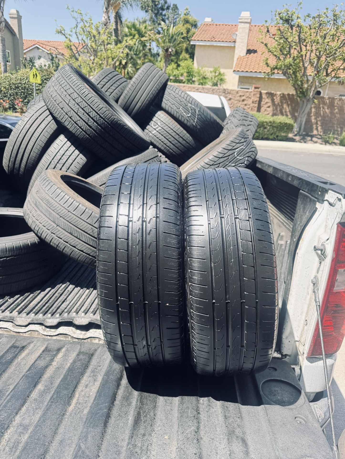 205/45/17 Pirelli Cinturato P7 50-60% Tread (2)