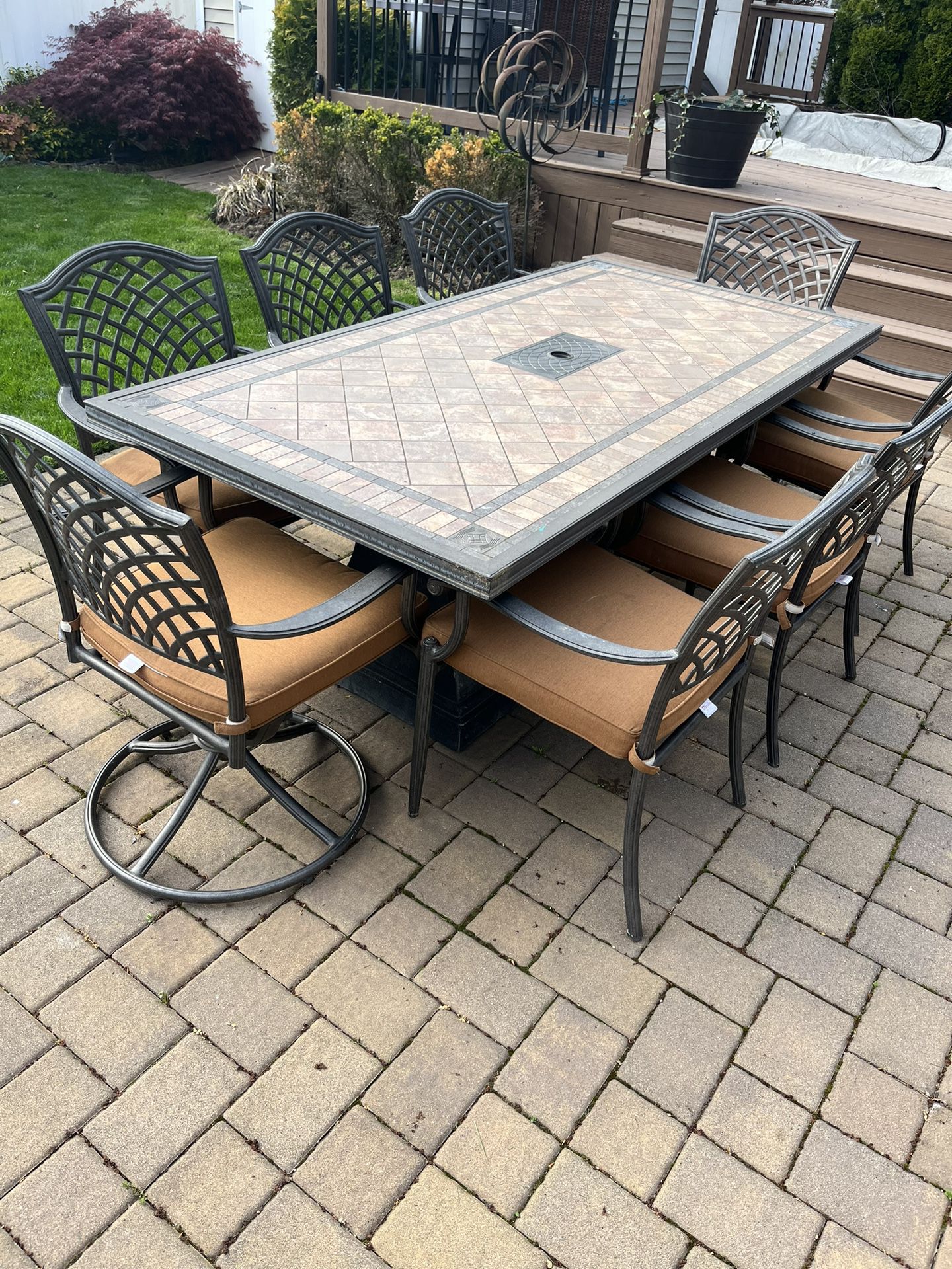 8-person Outdoor Dining Set