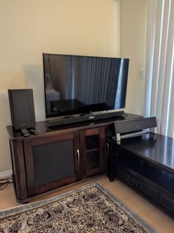 Samsung TV 48" + Samsung speaker and bar + Sony VAIO