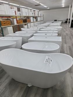 Bathtub, freestanding