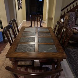 Dinning Table And 6 Chairs 