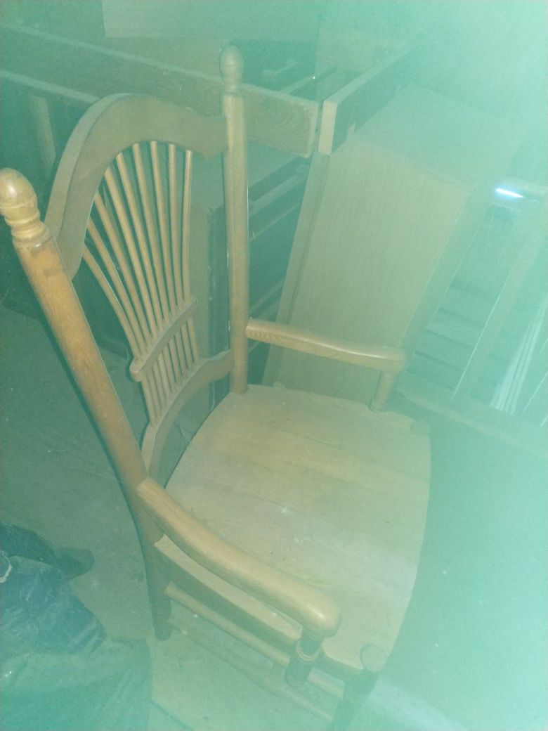 Solid oak arm chair by Kincaid
