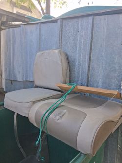 Boat seats